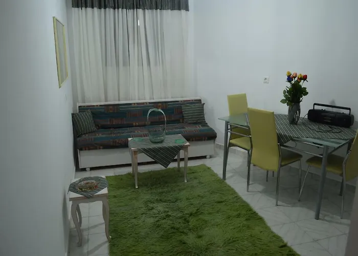 Apartment In The Center Of F Aigio